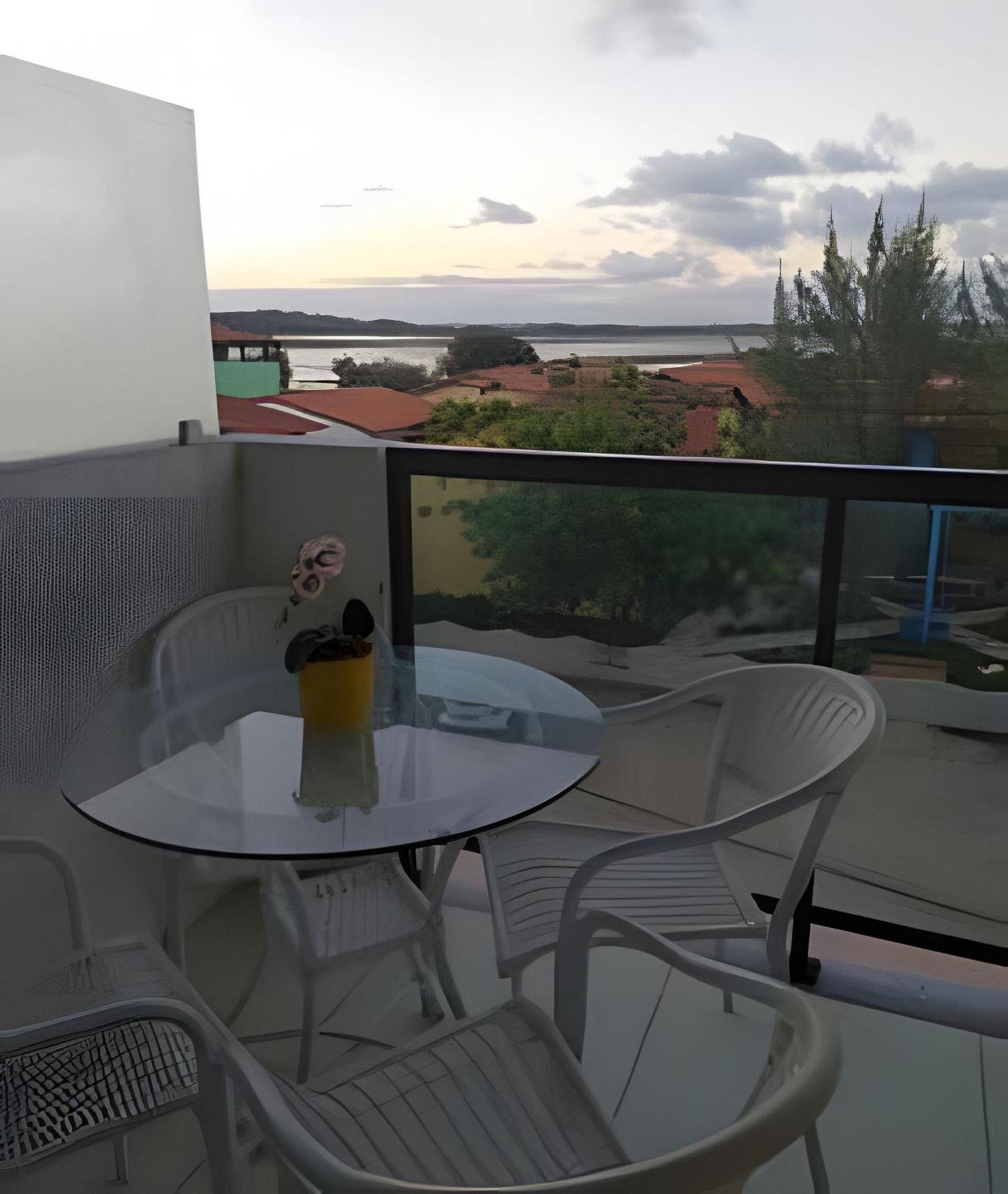 Flats Confortaveis No Laguna Beach Порту-де-Галиньяш Экстерьер фото